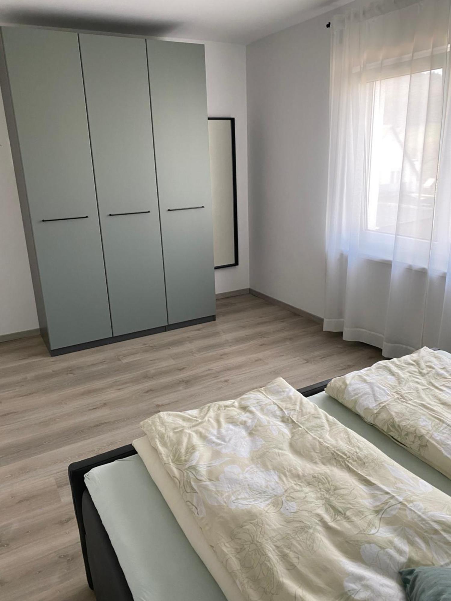 Am Kienbusch - Suedliche Weinstrasse - Erdgeschoss Apartman Annweiler am Trifels Kültér fotó