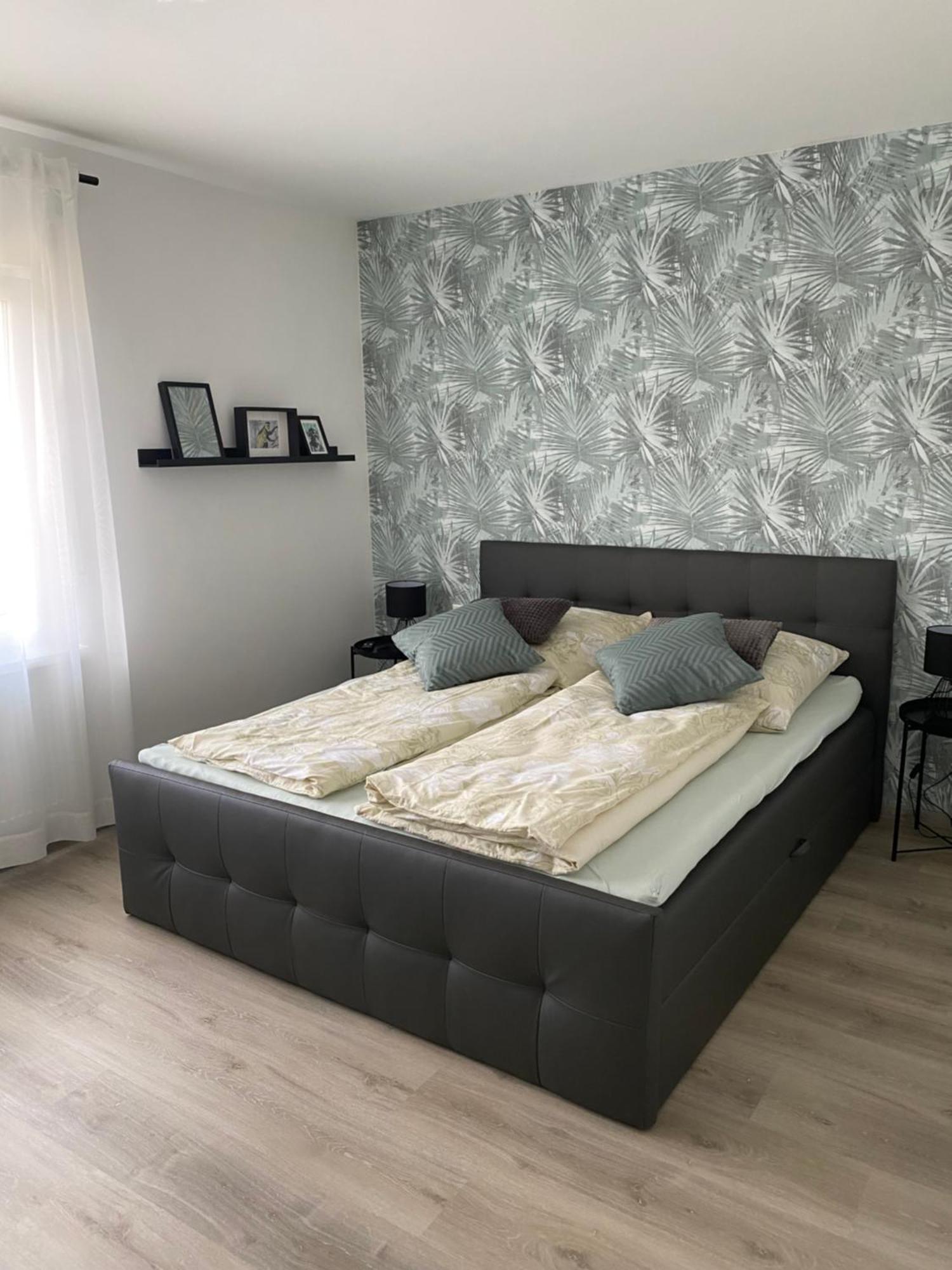 Am Kienbusch - Suedliche Weinstrasse - Erdgeschoss Apartman Annweiler am Trifels Kültér fotó